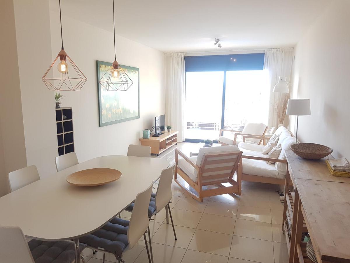 Beautiful Apartment 75M2 With View At The Beach, Pool, Parking Roses Extérieur photo