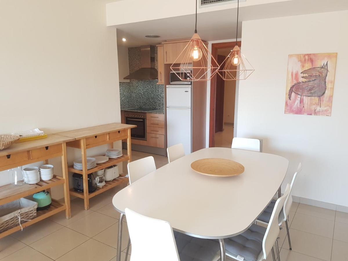 Beautiful Apartment 75M2 With View At The Beach, Pool, Parking Roses Extérieur photo