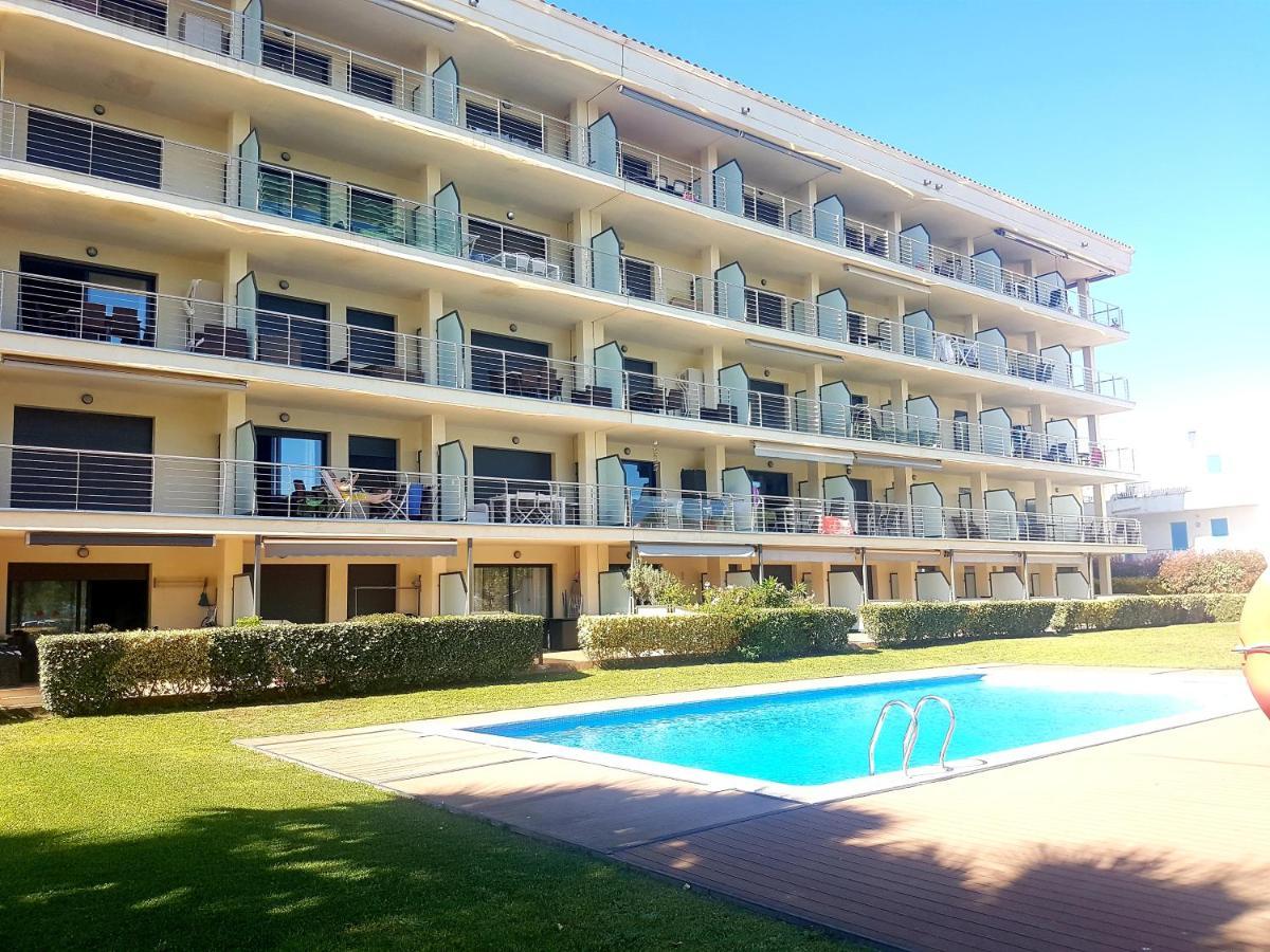 Beautiful Apartment 75M2 With View At The Beach, Pool, Parking Roses Extérieur photo