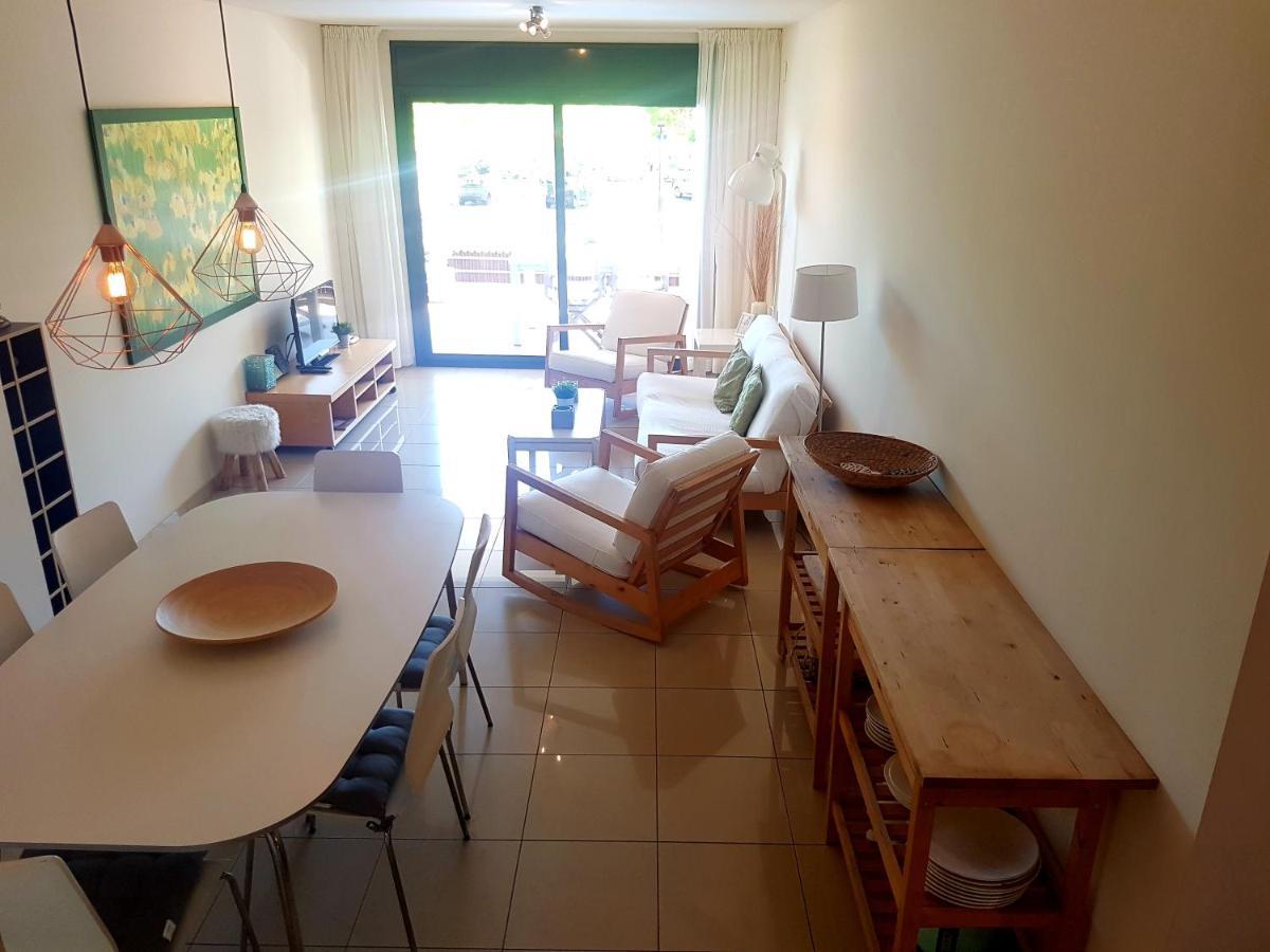 Beautiful Apartment 75M2 With View At The Beach, Pool, Parking Roses Extérieur photo