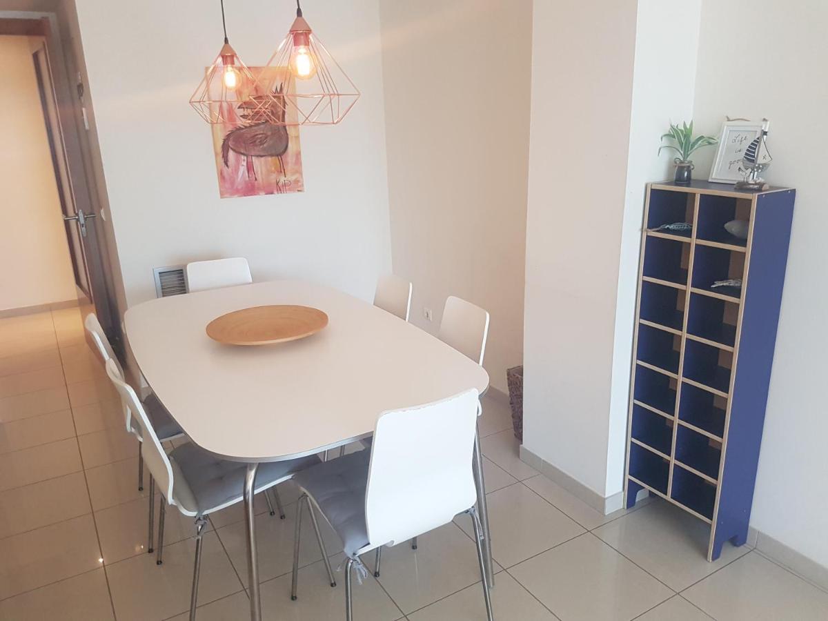 Beautiful Apartment 75M2 With View At The Beach, Pool, Parking Roses Extérieur photo